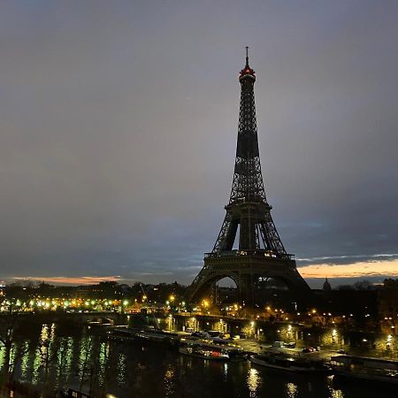 Апартаменти Eiffel Tower Romantic View Париж Екстер'єр фото